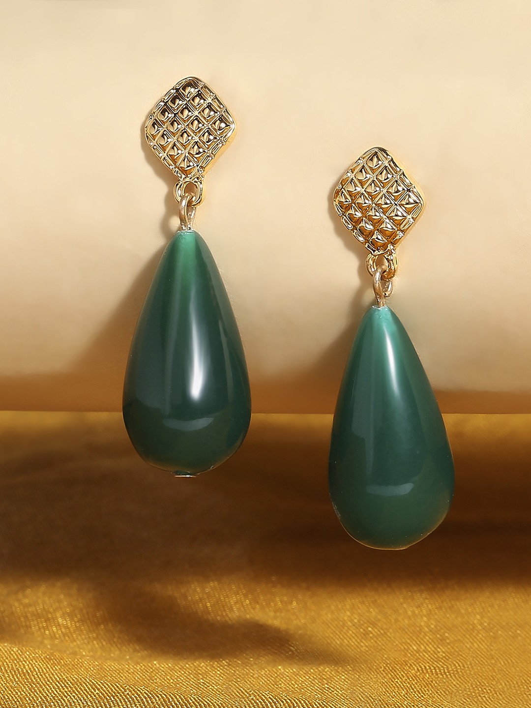 Gold tonned Green drop dangler earrings