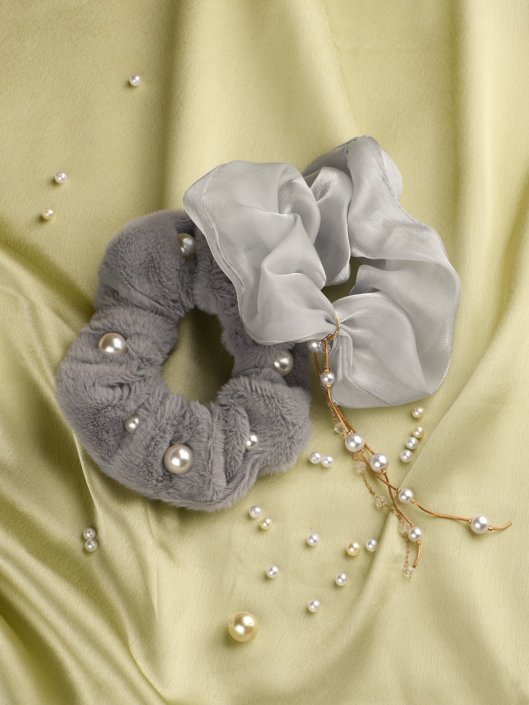 Organza and faux fur pearl embelished scrunchies (Gray)